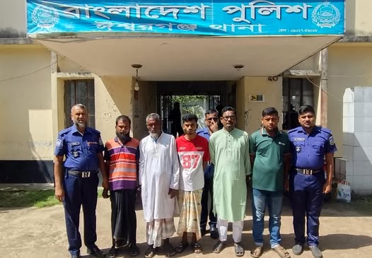 ঈশ্বরগঞ্জে নাশকতার মামলার আসামিসহ গ্রেফতার ৫