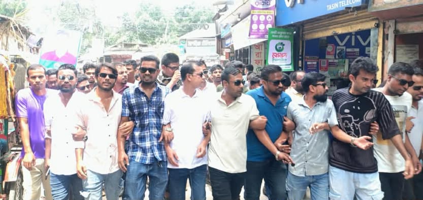 রিজভী ভারপ্রাপ্ত মহাসচিব” লিংকন ধর্মপ্রতিমন্ত্রী হওয়ায় গাইবান্ধায় আনন্দ মিছিল।