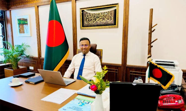 প্রধানমন্ত্রীর ভারত সফর ‘পারস্পরিক আস্থা’ অর্জনের পর: উপদেষ্টা হুমায়ুন কবির