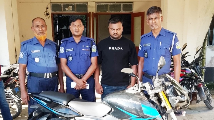 মদনে জানাজা থেকে মোটরসাইকেল চুরি: ২৪ ঘণ্টায় উদ্ধার, গ্রেপ্তার ১