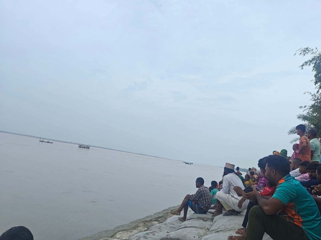 ২৪ ঘণ্টা পরও তিস্তায় নিখোঁজ আরমান
