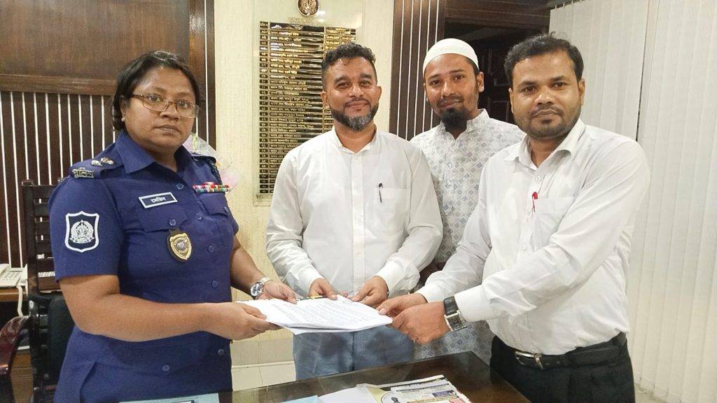 মাদক নির্মূলে লড়ছেন সুপ্রিম কোর্টের আইনজীবী