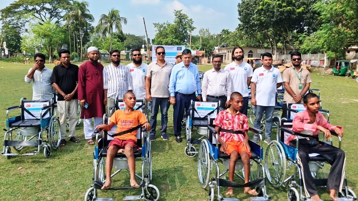 জীবনের নতুন গতি পেলেন জামালপুরের ৫০ প্রতিবন্ধী মানুষ